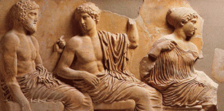 Care sunt caracteristicile artei antice?